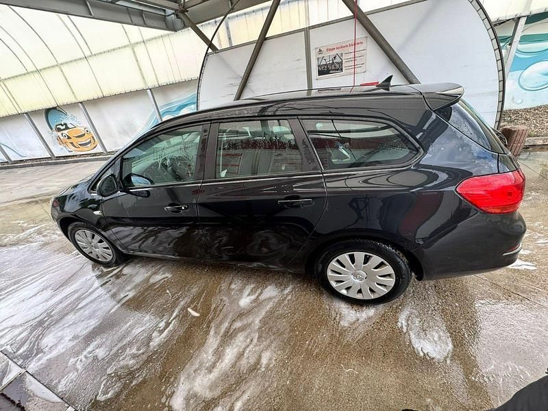 Gebraucht Opel Astra 165 PS (121 kW) 2015 Schwarz Kombi