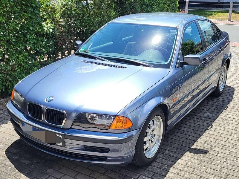 Blau Gebraucht 2000 BMW 316 Limousine | 3.300 € (Fairer Preis) - Bild 1/4