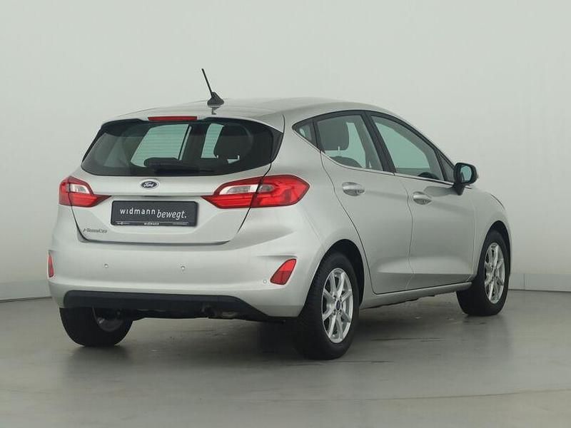 Gebraucht Ford Fiesta Titanium 125 PS (91 kW) 2021 Polarsilber metallic Kleinwagen