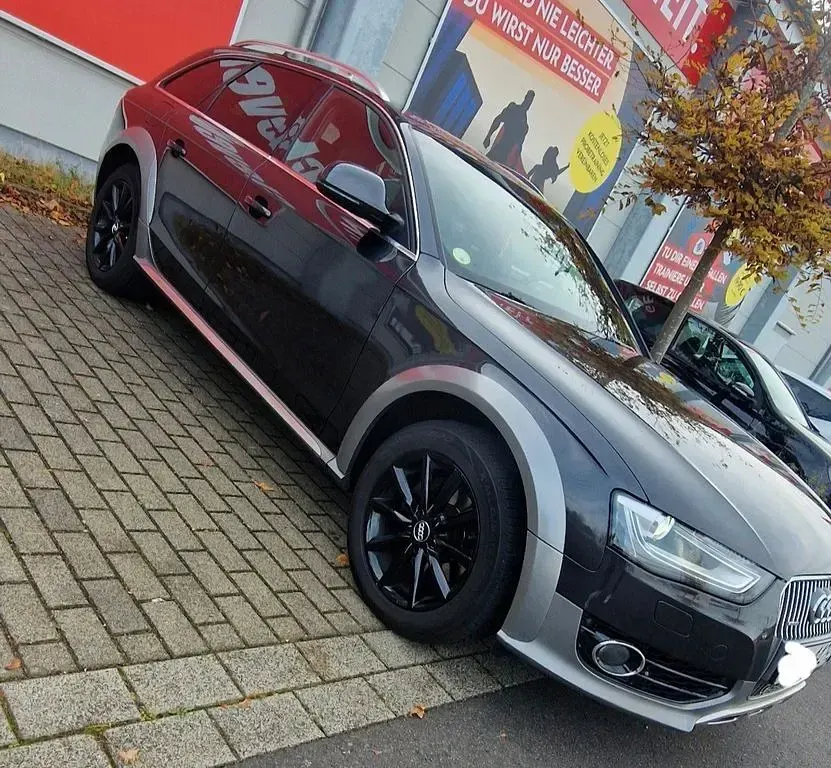 Gebraucht Audi A4 Allroad 177 PS (130 kW) 2013 Schwarz Kombi