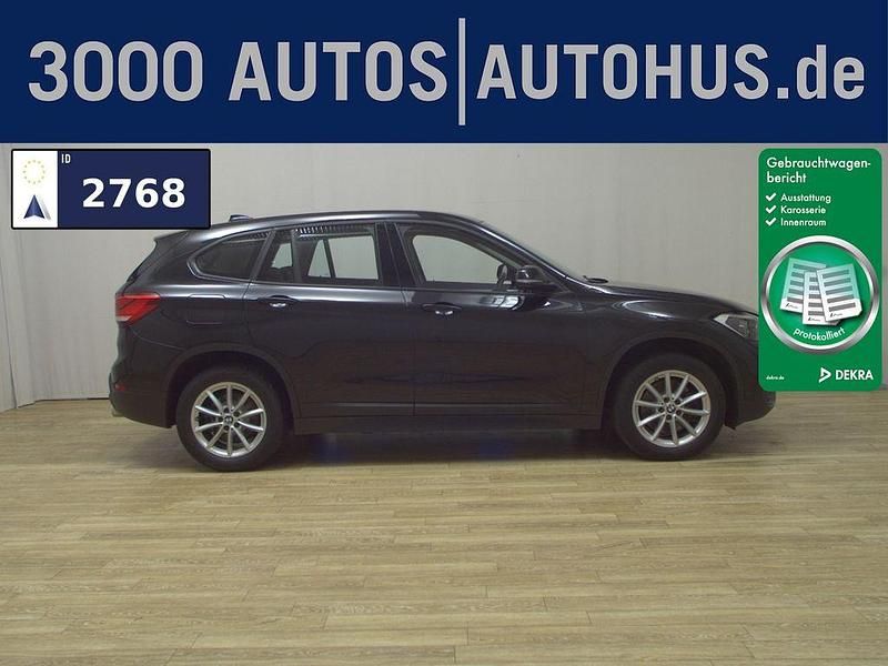 Schwarz Gebraucht 2020 BMW X1 Advantage SUV | 21.980 € (Guter Preis) - Bild 1/4