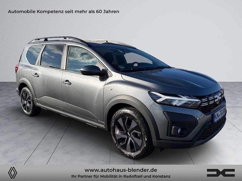 Gebraucht Dacia Jogger Expression 91 PS (66 kW) 2024 Dolomitgrau Van / Kleinbus
