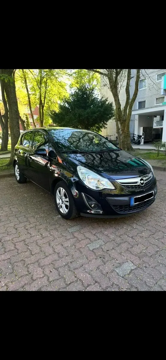 Usata Opel Corsa Satellite 69 CV (50 kW) 2011 Nero Utilitaria