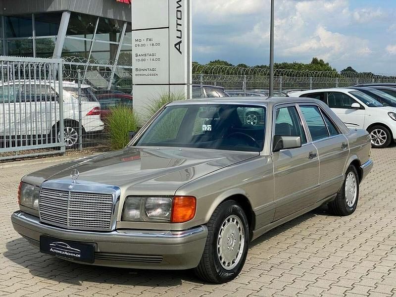 Grau Gebraucht 1986 Mercedes S500 SE Limousine | 9.900 € - Bild 1/4