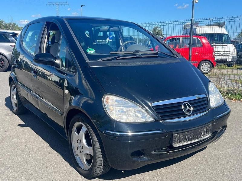 Schwarz Gebraucht 2001 Mercedes A190 Elegance Limousine | 2.499 € (Fairer Preis) - Bild 1/4