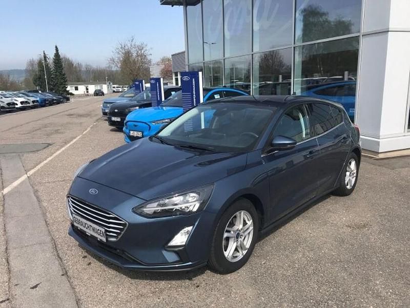 Gebraucht Ford Focus Cool & Connect 125 PS (91 kW) 2021 Chromablau metallic (blau) Limousine