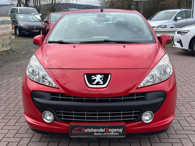 Gebraucht Peugeot 207 CC 120 PS (88 kW) 2009 Rot Cabrio