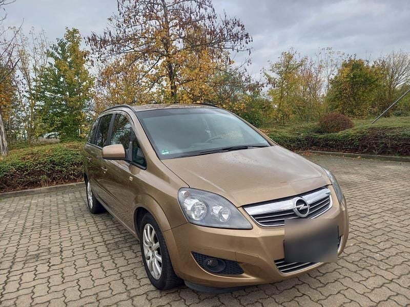 Gebraucht Opel Zafira 125 PS (91 kW) 2014 Van / Kleinbus