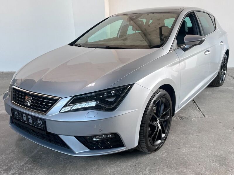 Silber Gebraucht 2019 Seat Leon XCELLENCE Limousine | 18.500 € (Fairer Preis) - Bild 1/4