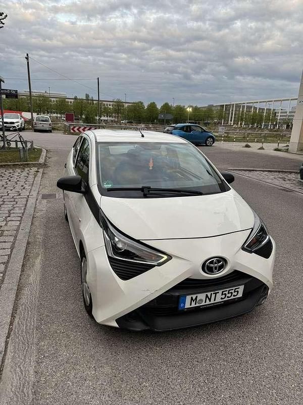 Gebraucht 2021 Toyota Aygo Kleinwagen | 5.600 € (Superpreis) - Bild 1/4