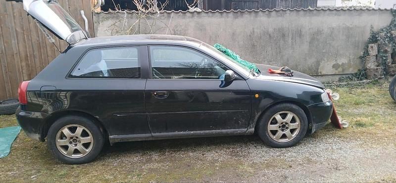 Gebraucht Audi A3 125 PS (91 kW) 1999 Schwarz Kleinwagen