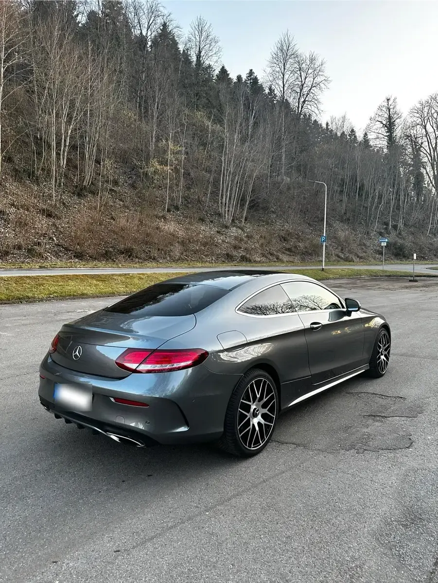 Gebraucht Mercedes C300 AMG line 245 PS (180 kW) 2016 Grau Coupé