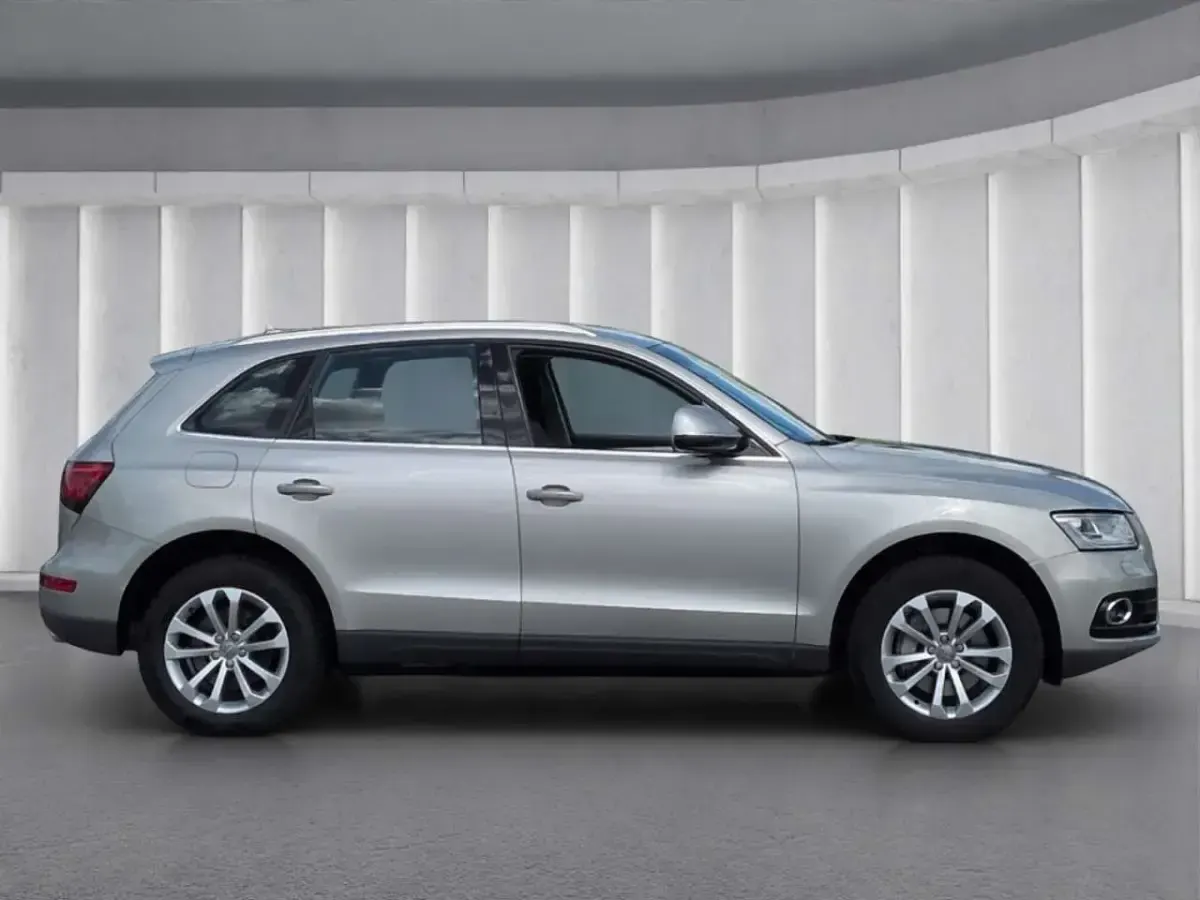 Second-hand Audi Q5 Advanced 258 CP (189 kW) 2015 Argintiu SUV