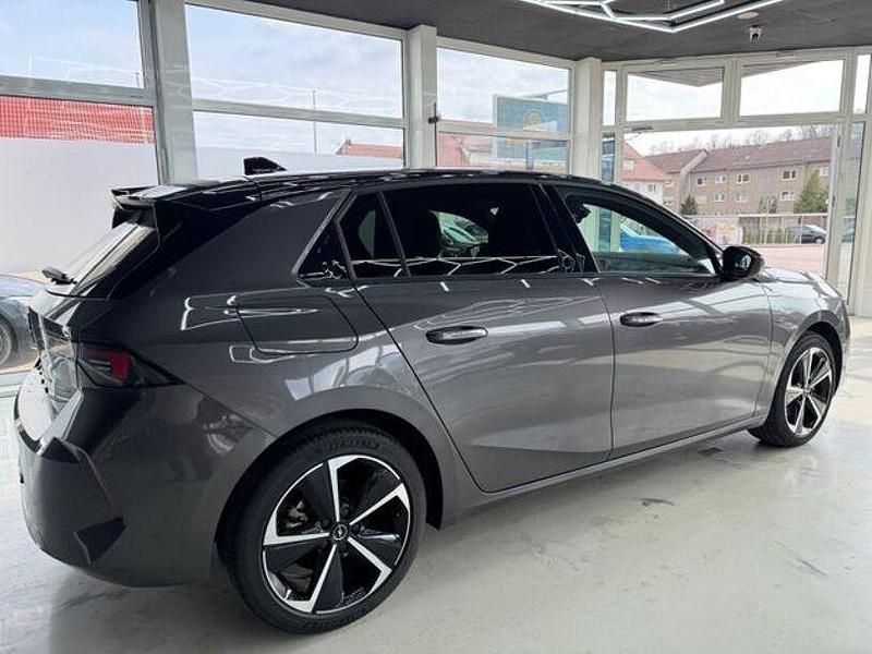 Gebraucht Opel Astra 131 PS (96 kW) 2024 Grau Limousine