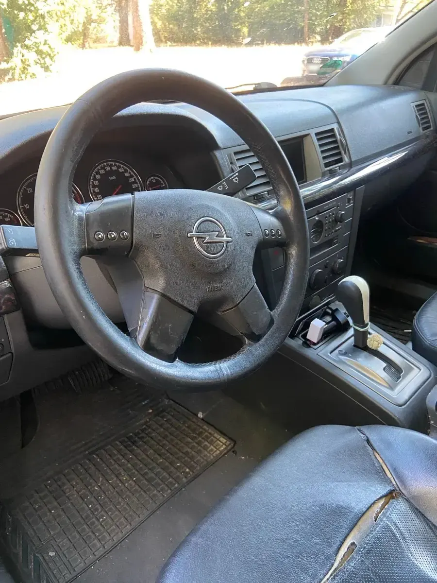 Gebraucht Opel Vectra 125 PS (91 kW) 2003 Silber Kombi
