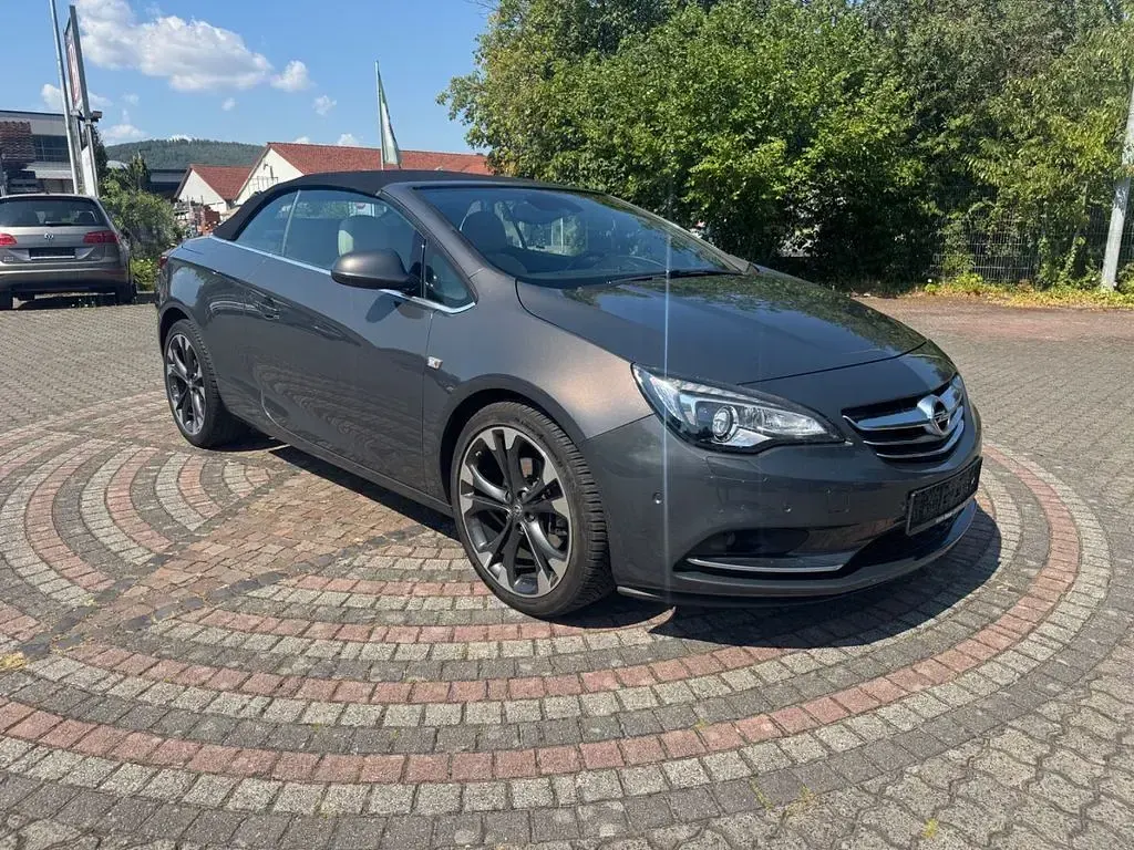 Gebraucht Opel Cascada Innovation 170 PS (125 kW) 2016 Grau Cabrio
