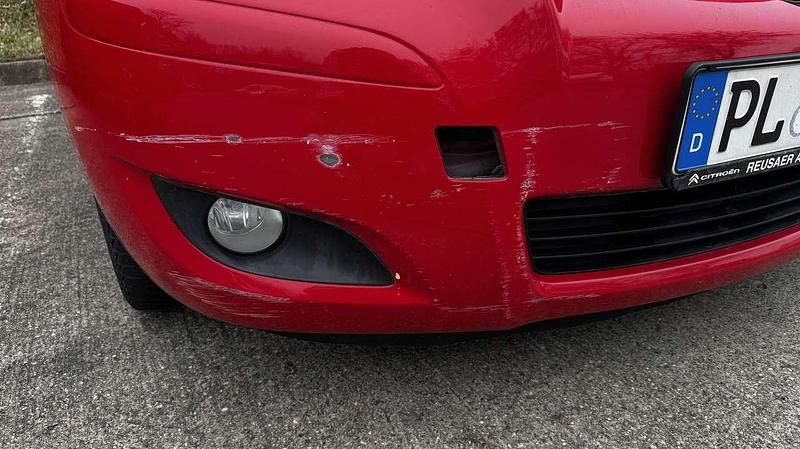 Gebraucht Toyota Yaris 69 PS (50 kW) 2010 Limousine