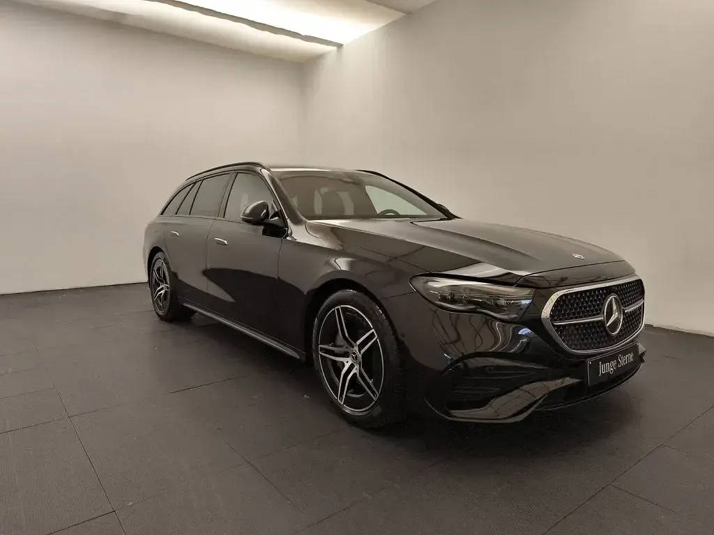 Gebraucht Mercedes E300 Premium 313 PS (230 kW) 2025 Metalliclack obsidianschwarz Kombi