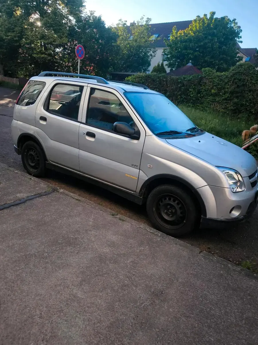 Gebraucht Suzuki Ignis 94 PS (69 kW) 2005 Grau Kleinwagen