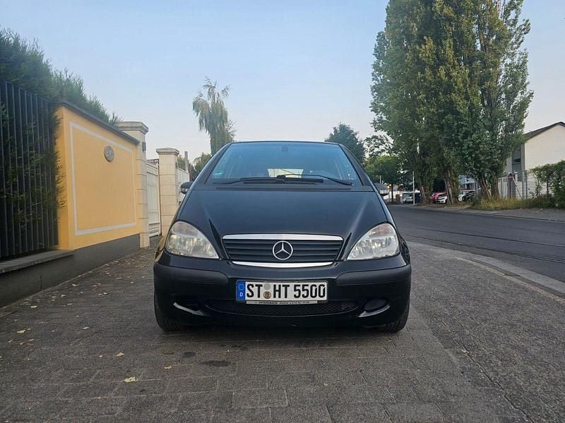 Schwarz Gebraucht 2004 Mercedes A170 Classic Kleinwagen | 2.499 € (Fairer Preis) - Bild 1/4