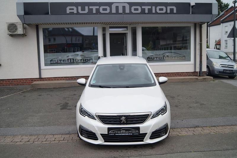 Gebraucht Peugeot 308 SW 131 PS (96 kW) 2021 Weiß Limousine