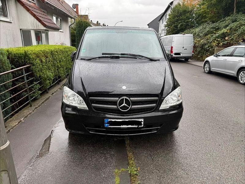 Schwarz Gebraucht 2014 Mercedes Vito Van / Kleinbus | 13.700 € (Superpreis) - Bild 1/4