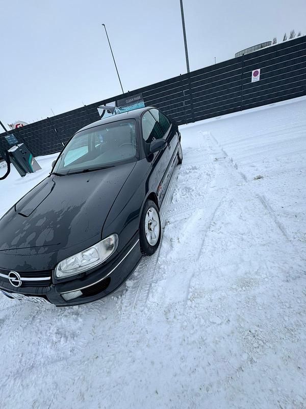 Gebraucht Opel Omega 211 PS (155 kW) 1998 Schwarz Limousine