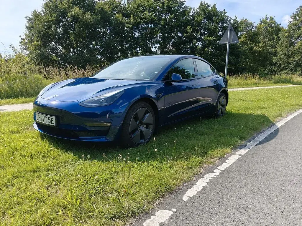 Gebraucht Tesla Model 3 366 kW (498 PS) 2022 Blau Limousine