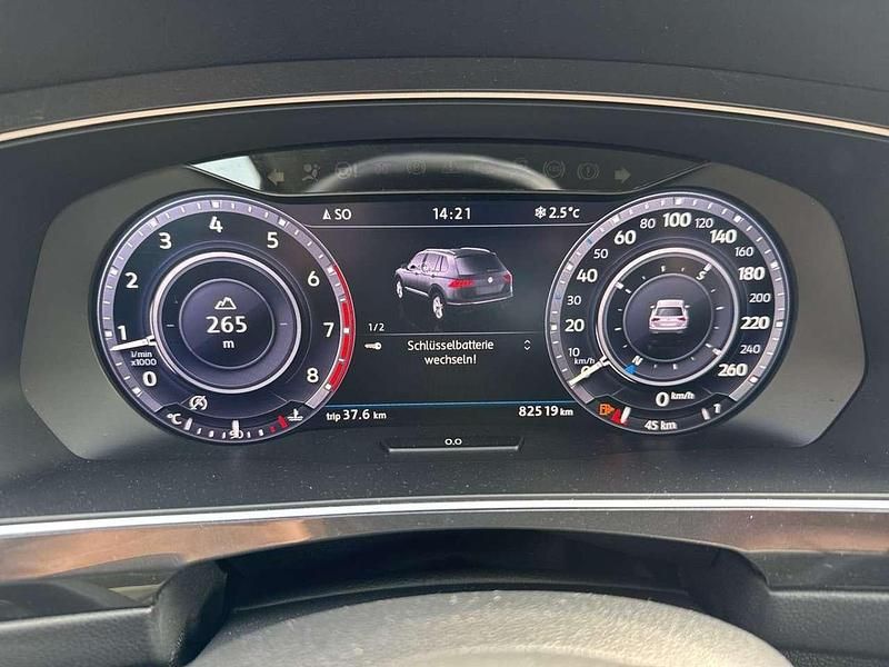 Grau Gebraucht 2017 VW Tiguan Sound SUV | 17.800 € (Guter Preis) - Bild 1/4