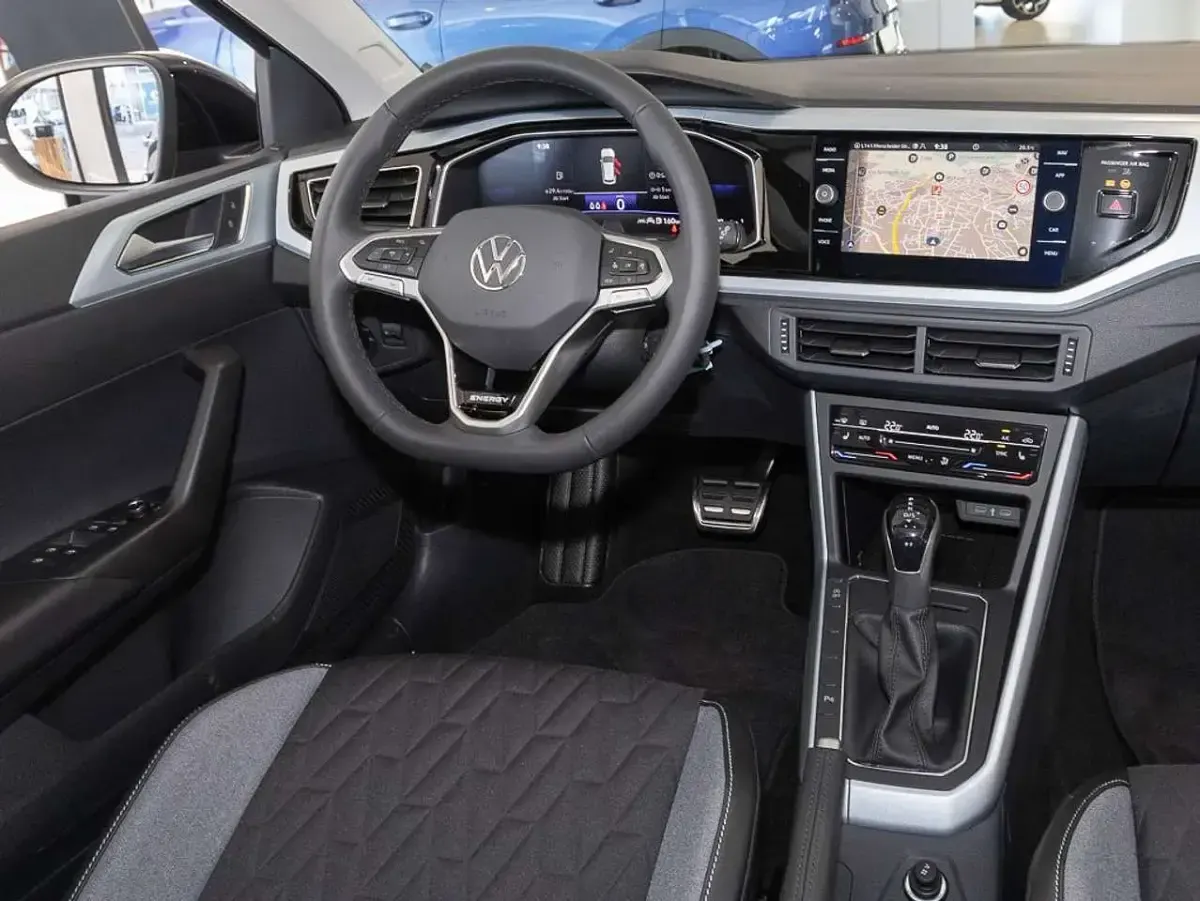 Neu VW Taigo 116 PS (85 kW) 2026 Grau SUV