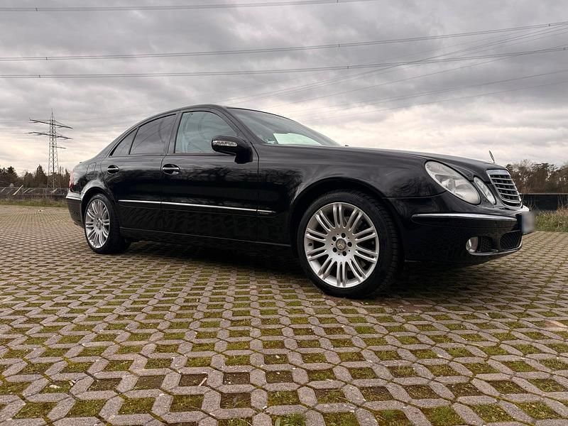 Gebraucht Mercedes E500 306 PS (225 kW) 2004 Schwarz Limousine
