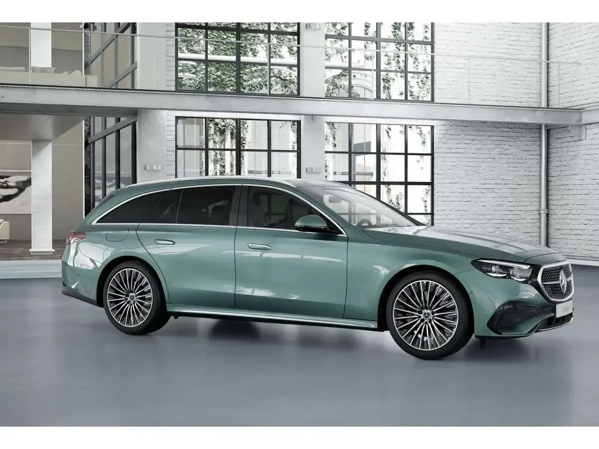 Neu Mercedes E220 AMG 197 PS (144 kW) 2026 Silber Kombi