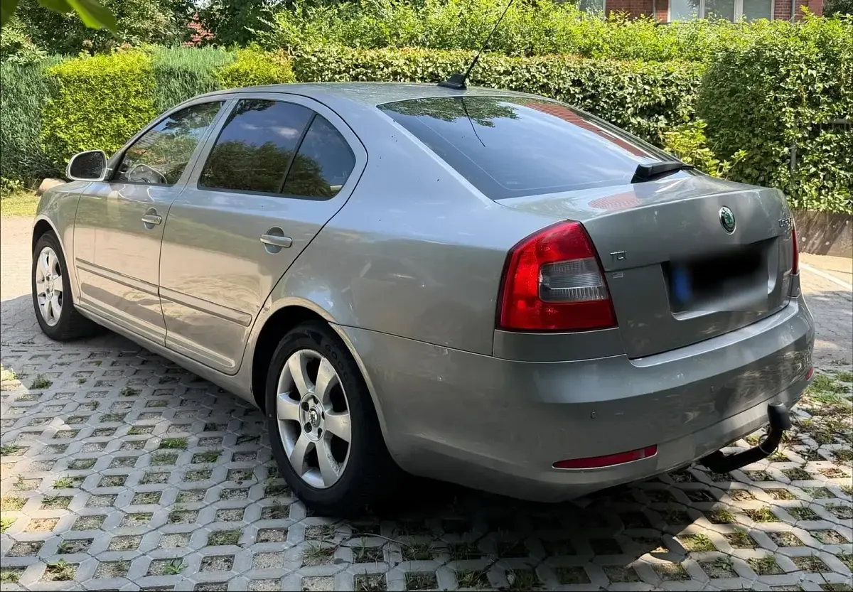 Gebraucht Skoda Octavia 140 PS (102 kW) 2010 Andere farben Limousine