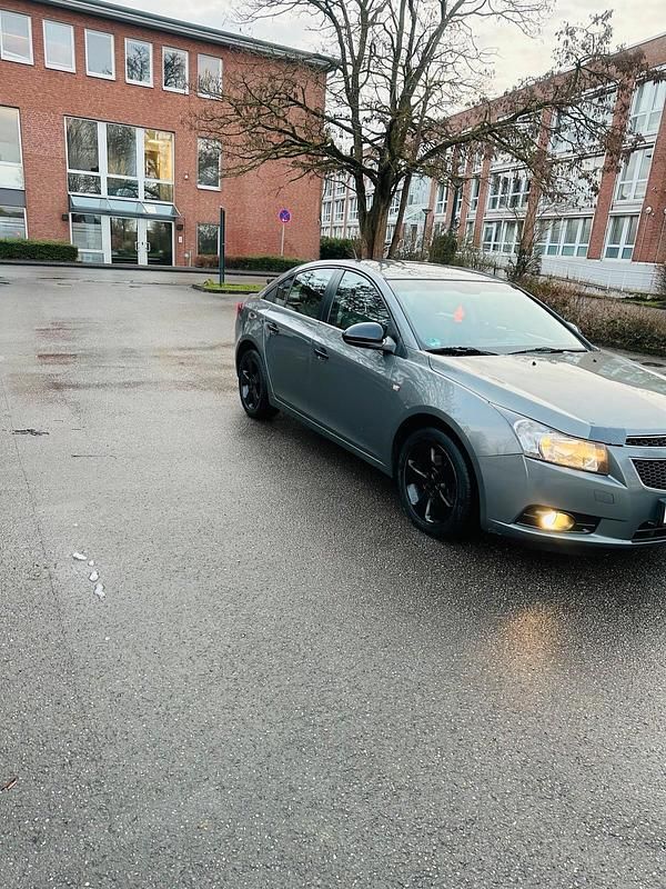 Gebraucht Chevrolet Cruze 163 PS (119 kW) 2012 Andere farben Limousine