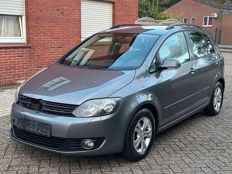 Grau Gebraucht 2010 VW Golf Plus Comfortline Van / Kleinbus | 2.499 € (Superpreis) - Bild 1/4