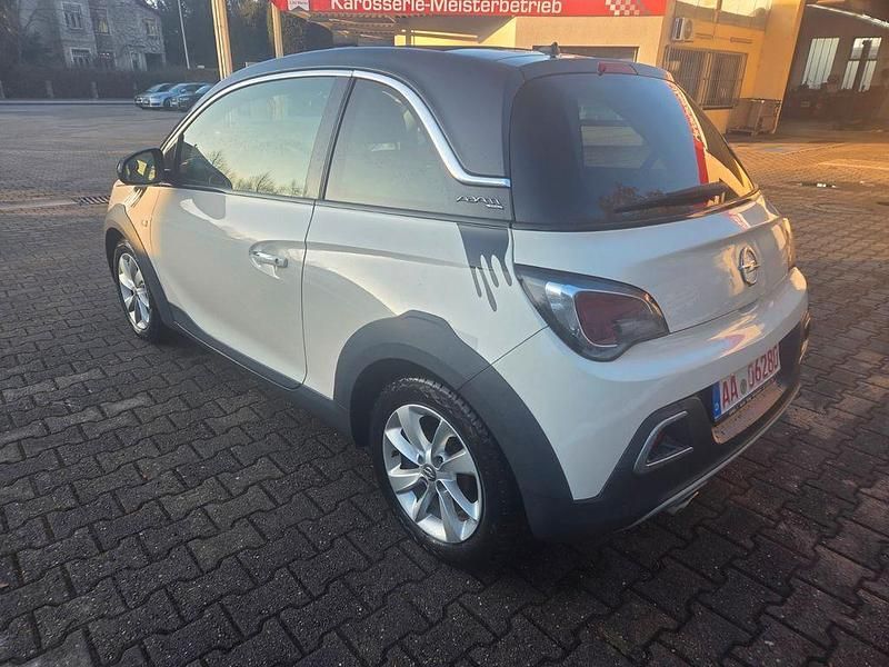 Gebraucht Opel Adam Rocks Rocks 69 PS (50 kW) 2014 Weiß Kleinwagen