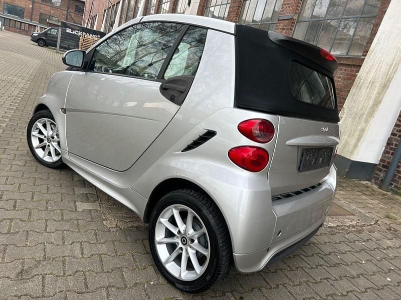 Gebraucht Smart ForTwo Cabrio 84 PS (61 kW) 2013 Silber Cabrio