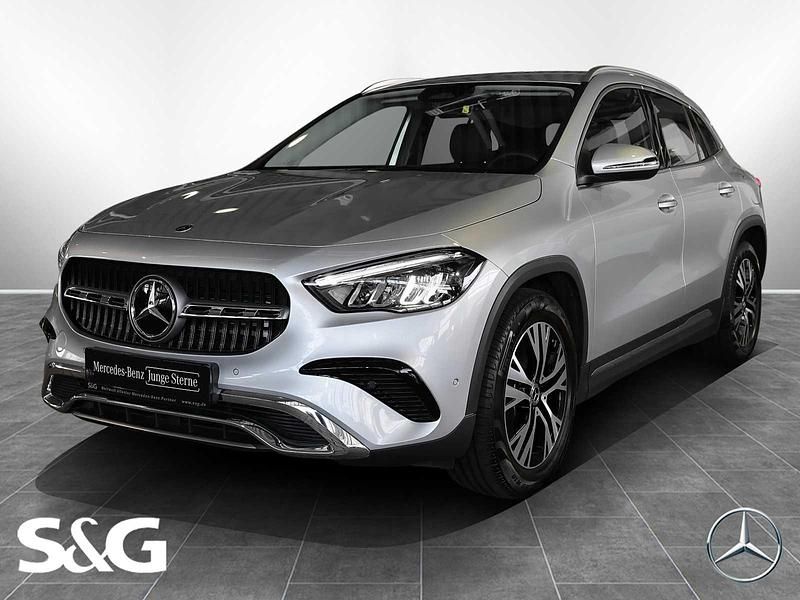 Metalliclack hightechsilber Gebraucht 2024 Mercedes GLA180 Advanced SUV | 37.390 € (Etwas zu teuer) - Bild 1/4