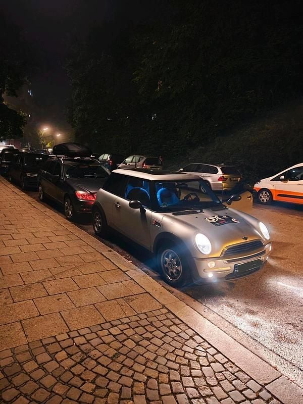 Silber Gebraucht 2002 Mini ONE Kleinwagen | 899 € (Superpreis) - Bild 1/4