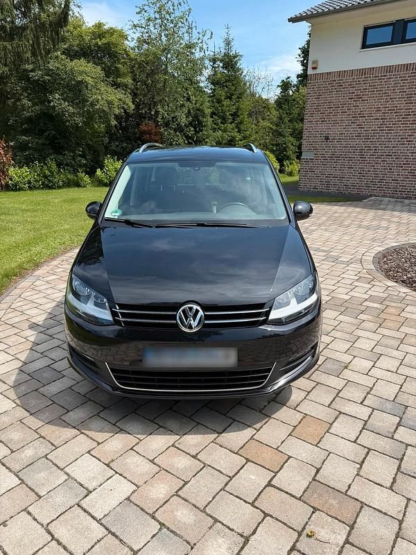 Schwarz Gebraucht 2015 VW Sharan Van / Kleinbus | 12.900 € (Guter Preis) - Bild 1/4