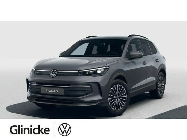 Delfingrau metallic Neu 2025 VW Tiguan Life SUV | 49.470 € (Guter Preis) - Bild 1/1