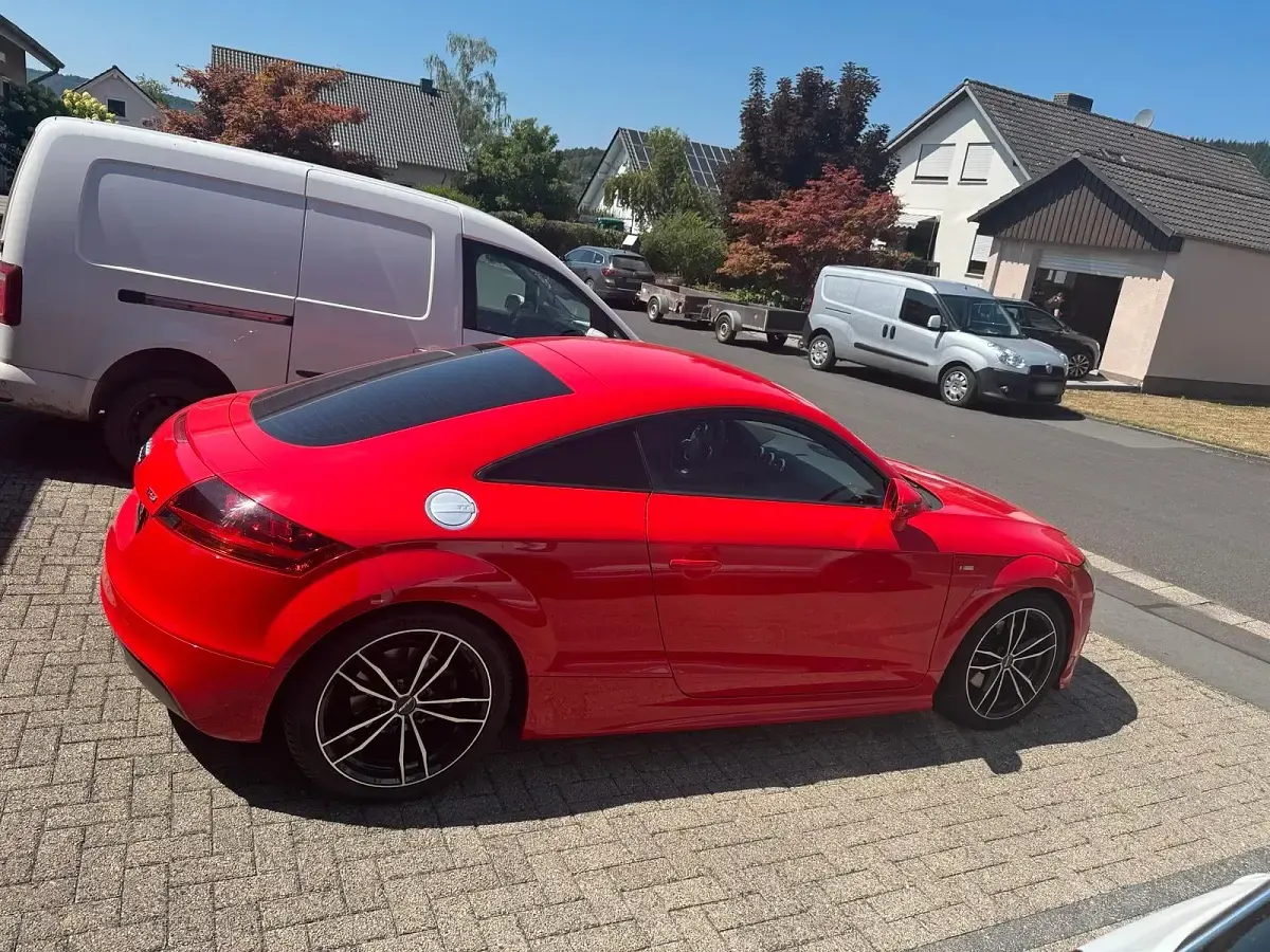 Gebraucht Audi TT S-Line 160 PS (117 kW) 2012 Rot Coupé