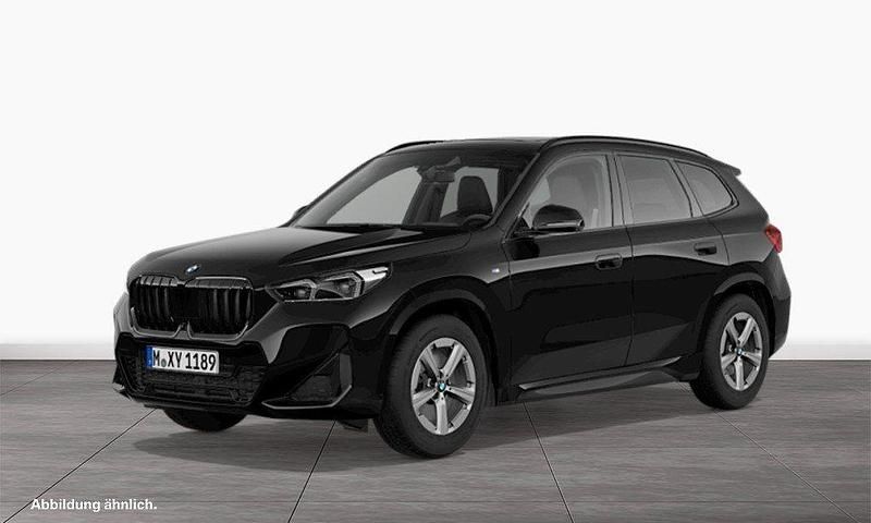 Schwarz Gebraucht 2023 BMW X1 Luxury Line SUV | 38.701 € (Fairer Preis) - Bild 1/3