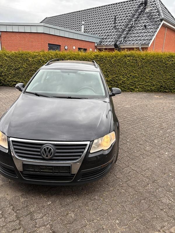 Gebraucht VW Passat 105 PS (77 kW) 2008 Schwarz Kombi