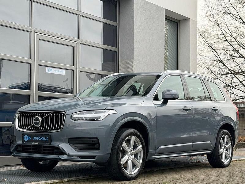 Grau Gebraucht 2022 Volvo XC90 Core SUV | 38.790 € (Guter Preis) - Bild 1/4