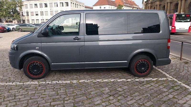 Gebraucht VW Transporter 140 PS (102 kW) 2010 Grau Van