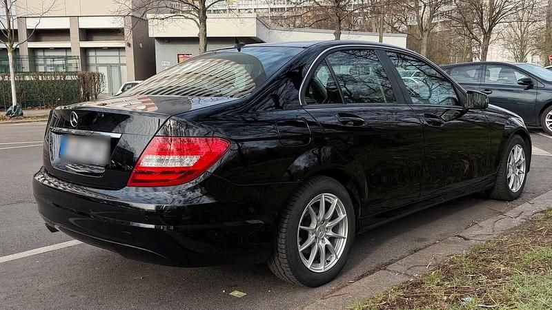 Gebraucht Mercedes C180 156 PS (114 kW) 2013 Schwarz Limousine