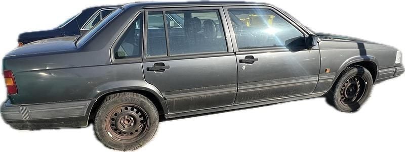 Second-hand Volvo 940 85 CP (62 kW) 1987 Negru Berlinǎ