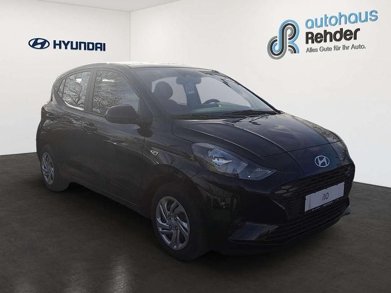 Neu Hyundai i10 Select 63 PS (46 kW) 2025 Phantom black Kleinwagen