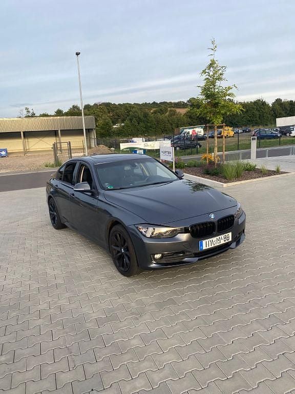 Gebraucht BMW 316 136 PS (100 kW) 2014 Grau Limousine
